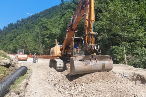 Med investicijami največ za sanacijo po poplavah