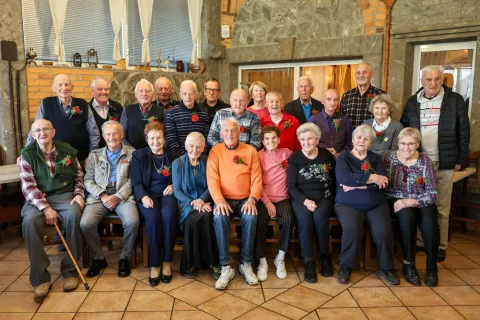 srečanje sošolcev Stražišče 71 let od konca OŠ / Foto: Tina Dokl