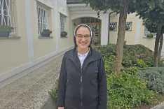 V samostan pri osemnajstih