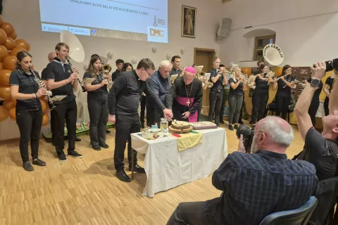 Center, odprt za vse