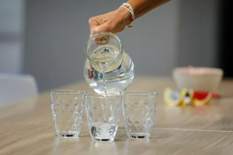 voda iz pipe pitna voda / Foto: Tina Dokl