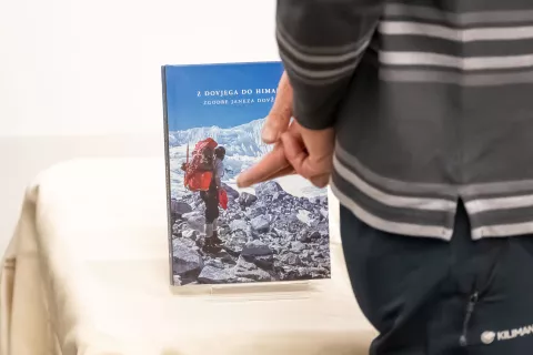 predstavitev knjige Z Dovjega do Himalaje avtor Janez Dovžan / Foto: Nik Bertoncelj