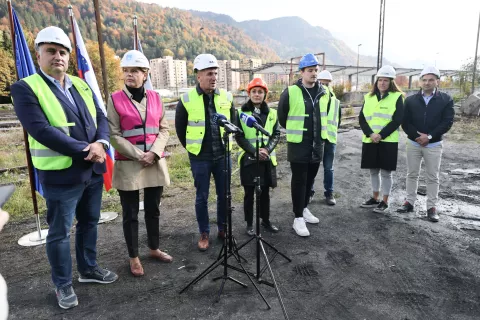 jesenice začetek del železnica / Foto: Tina Dokl