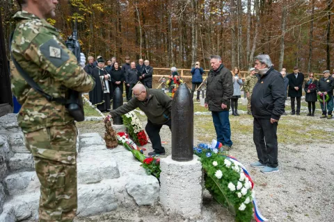 Spominska slovesnost Vojaško pokopališče Ukanc / Foto: Nik Bertoncelj