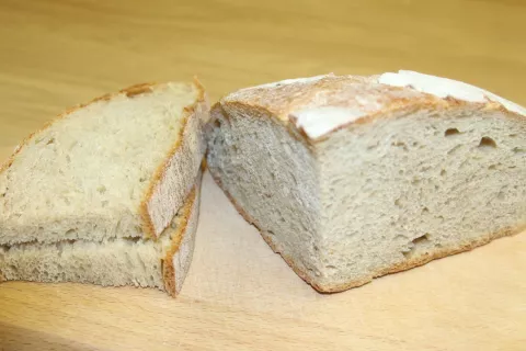 V pekarstvu so zmanjšali vsebnost dodane soli. / Foto: Cveto Zaplotnik