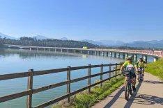 Most preko Velikovškega jezera / Foto: Slavko Zupanc