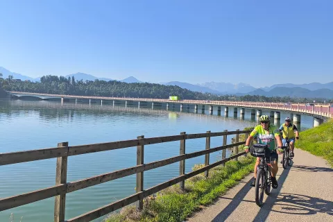 Most preko Velikovškega jezera / Foto: Slavko Zupanc