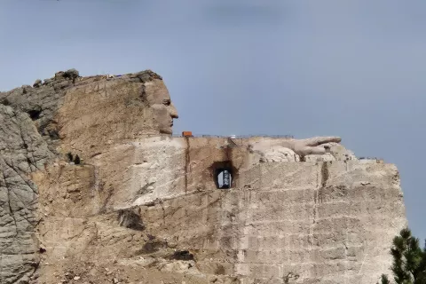 Spomenik indijanskem poglavarju imenovan Crazy horse Manument je še vedno v izgradnji. / Foto: Vilma Stanovnik