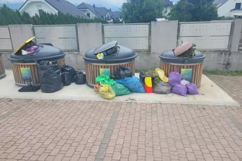 Težave z odlaganjem odpadkov na eko otokih