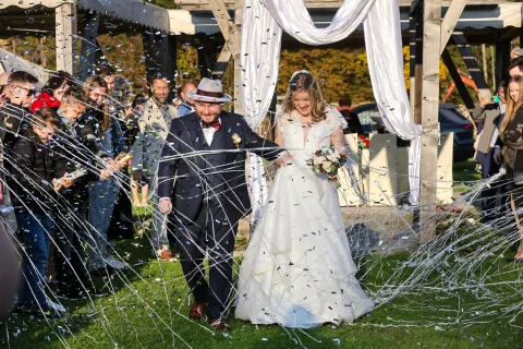 poroka Matic Jelovčan in Karolína Lančová / Foto: Tina Dokl