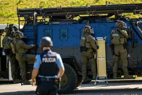 8. srečanje prvih posredovalcev PlanicaSimbolična fotografija Slovenska policija specialna policijska enota / Foto: Nik Bertoncelj