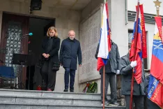 Spomin ni le pogled nazaj