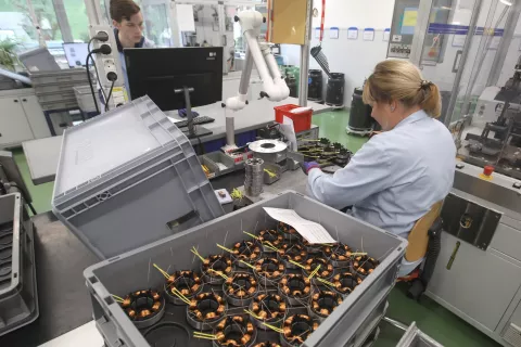 dan odprtih vrat podjetje DOMEL proizvidnja plavz bivsa tehtnica delavec Železniki / Foto: Gorazd Kavčič