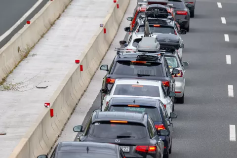 Prometni zastoj avtocesta Jesenice Karavanke Hrušica / Foto: Nik Bertoncelj