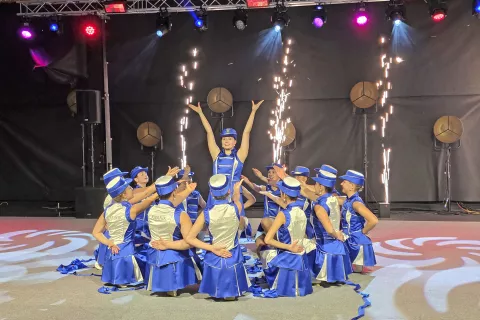 Mažoretke so pripravile praznovanje v svojem slogu - predvsem z umetnostjo giba. / Foto: Špela Šimenc