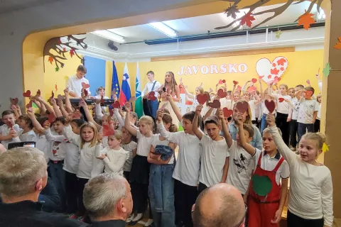 Šola v Javorjah ostaja srce kraja
