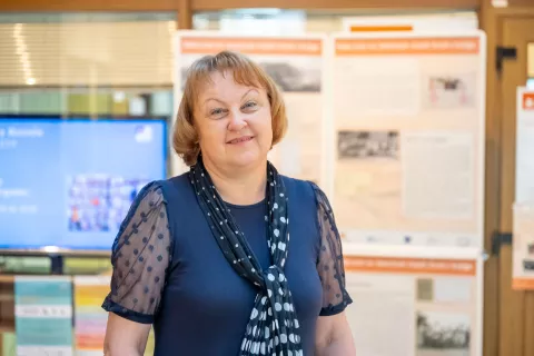 portret Nataša Kokošinek nova direktorica Občinska knjižnica Jesenice OKJ / Foto: Nik Bertoncelj