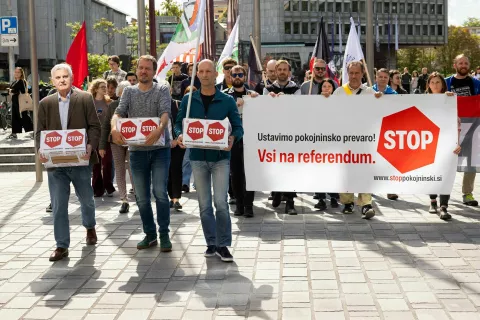 Delavska koalicija, pobuda za referendum o pokojninski reformi / Foto: Bor Slana/sta