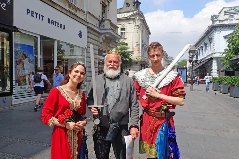 Če gre&scaron; pe&scaron;, čuda vidi&scaron;