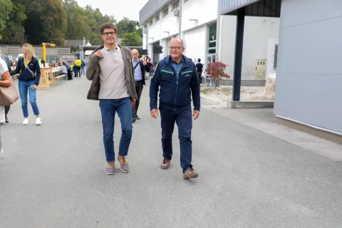 Komunali Kranj mnenje s pridržkom