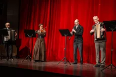 Letni koncert ljudski godci Suhe Hru&scaron;ke / Foto: Nik Bertoncelj