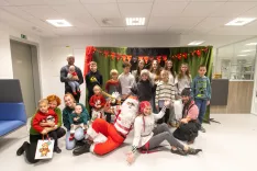 Novoletno srečanje in predstava umetni&scaron;ko cirku&scaron;ke skupine Čupakabra - &Scaron;kratovske priprave. Kranj, 9. 12. 2025 / Foto: Matic Zorman