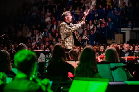 Žiga Kert s Crescendom pred polno dvorano / Foto: Iztok Zupan