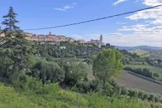 Monte San Pietrangeli, vasica v deželi Marke / Foto: Slavko Zupanc