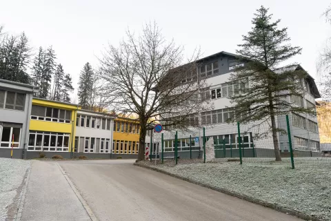 Ustavili postopek razre&scaron;itve