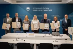 Tudi Komenda branju prijazna