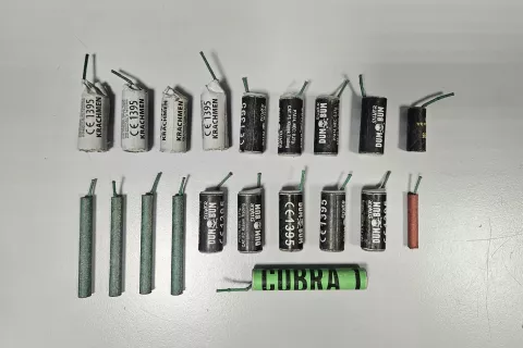 Mladoletniku zasegli petarde