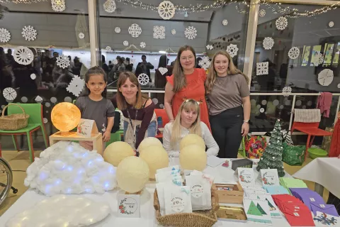 Praznična vasica &ndash; veliko priprav, &scaron;e več veselja