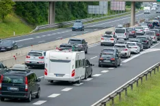 Trdita, da nista vedela za orožje v prikolici