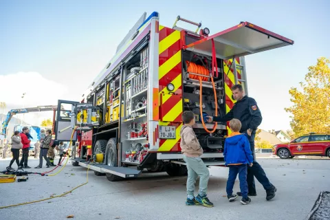 Dan varnosti Radovljica 2025na fotografiji gasilci GARS JeseniceSimbolična fotografija Gasilci Radovljica / Foto: Nik Bertoncelj