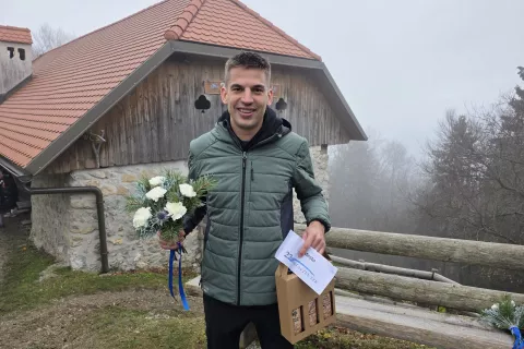 Teka&scaron;ki pokal Anžetu Robleku in Dominiki Podobnik
