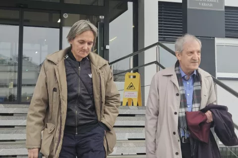 Obdolženi za požar v Majdičevem mlinu Vlado Doder in njegov zagovornik Tomaž Skubic / Foto: Nika Topori&scaron;