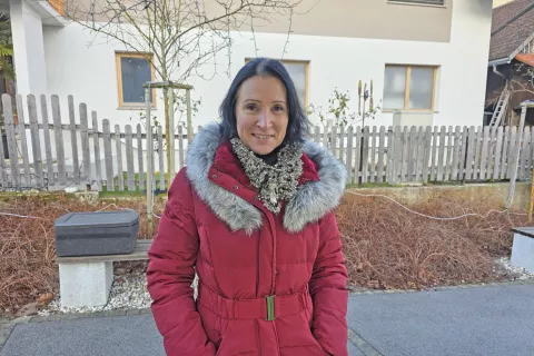 Nika Droljc, Pir&scaron;evo: Ne dajem si več novoletnih zaobljub, ker so običajno pri meni po petnajstih dneh zvodenele. Življenje vsak dan prinese nekaj novega, vsak dan je svoj izziv, zaobljube pa včasih postanejo ovira na poti. / Foto: &Scaron;pela &Scaron;imenc