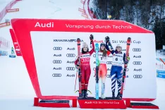 Kranjska Gora.Veleslalomska tekma svetovnega pokala v alpskem smučanju za zenske.Drugo uvrscena Julia Scheib, zmagovalka Camille Rast in tretje uvrscena Paula Moltzan. / Foto: Anže Malovrh/sta