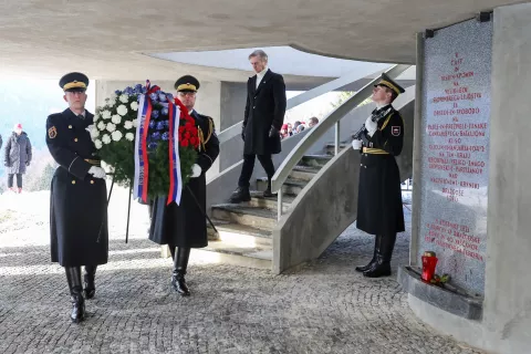 Ne hujskanje, ampak spo&scaron;tljivost do ljudi