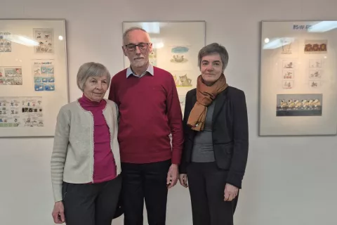 Marjan Manček z ženo Marto in kuratorko razstave Bernardo Stenovec. / Foto: Klara Mrak