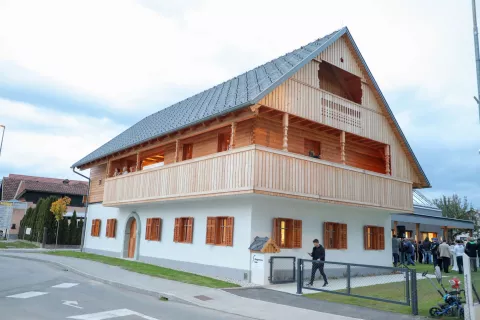 odprtje Blagnečeva hi&scaron;a medgeneracijski center občina &Scaron;enčur / Foto: Tina Dokl