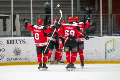 Druga tekma finale državno prvenstvo hokej derbi HDD Jesenice HK SŽ Olimpija / Foto: Nik Bertoncelj