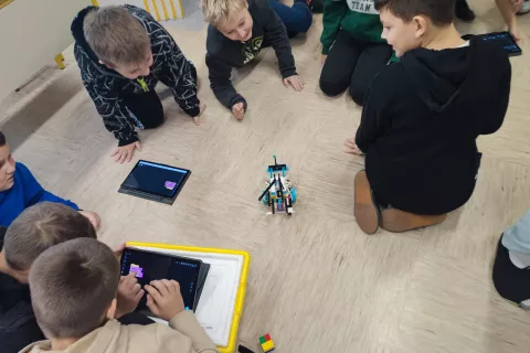 Delavnica robotike za učence četrtih razredov. / Foto: Arhiv &scaron;ole