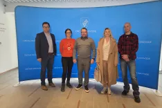 Sklepe sestanka so predstavili župan Nejc Smole (levo), dr. Anja Rad&scaron;el (druga z leve) in Ksenja Kos iz Iniciative za du&scaron;evno zdravje otrok in mladostnikov Primož Jurman, ravnatelj Osnovne &scaron;ole Preska, in Rok Tom&scaron;ič (desno) iz Javnega zavoda Sotočje. / Foto: Maja Bertoncelj