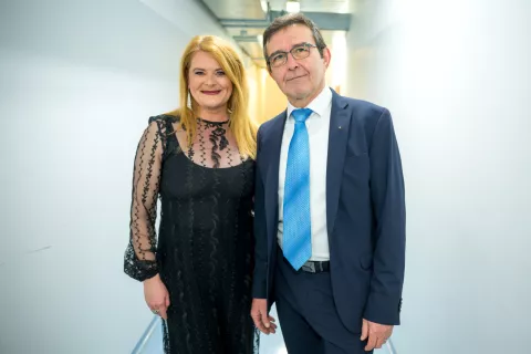 Tradicionalni veliki dobrodelni koncert Pomagajmo skupaj Lions kluba &Scaron;kofja Loka z nastopom skupine Perpetuum Jazzile. / Foto: Primož Pičulin