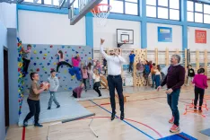 Obnovili &scaron;olsko telovadnico