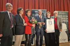 Dr. Peter Kaiser s soprogo (v sredini) s predstavniki SPZ in ZSO dr. Avgu&scaron;tinom Brumnikom, mag. Augustine Gasser, Julijo Schellander &ndash; Obid in dr. Valentinom Simo. / Foto: Jože Ko&scaron;njek