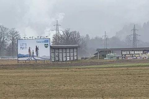 Nič več panojev sredi polj