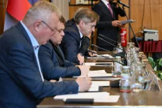 Vlada na Gorenjskem Pogovor s predstavniki gospodarstva in župani MO KR dr Robert Golob predsednik vlade RS / Foto: Tina Dokl