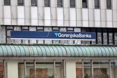 Gorenjska banka nov logotip Kranj / Foto: Tina Dokl